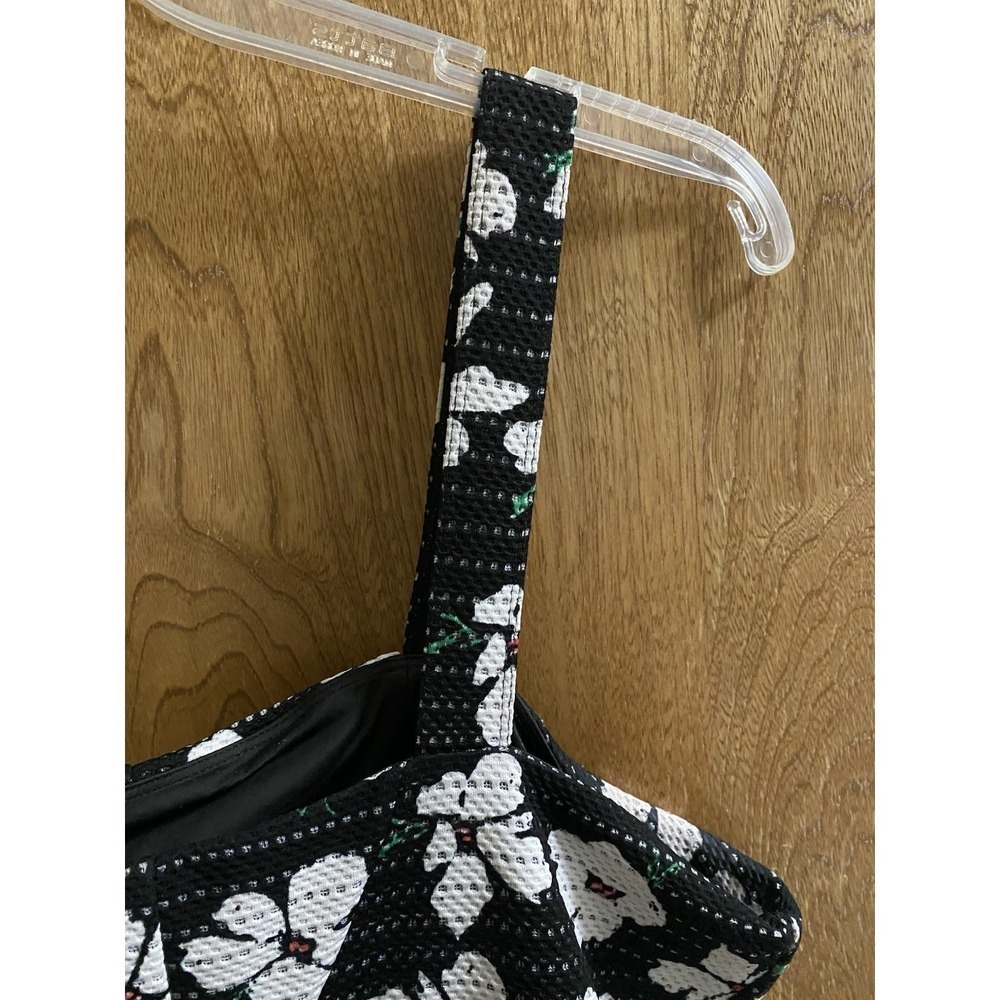 Torrid Women's Fit & Flared Textured Floral Skater Dress Size 16 Black Peplum - Picture 11 of 14